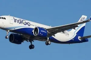 IndiGo Cancellation Updates: इंडिगो एयरलाइन संकट, देशभर में सैकड़ों उड़ानें रद्द, यात्री परेशान