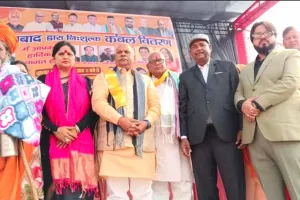 Roti Bank: रोटी बैंक संस्था ने जरूरतमंदो को वितरित किए हजारों कंबल