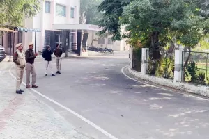 हनुमानगढ़ कलक्ट्रेट में मचे हड़कंप के बाद खाली करवाया कलक्ट्रेट-एसपी ऑफिस और न्यायालय परिसर