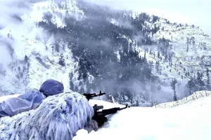 Jammu-Kashmir Weather: मौसम विभाग ने जम्मू-कश्मीर को किया आगाह! बारिश व बर्फबारी को लेकर दी चेतावनी