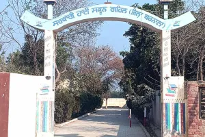 अनदेखी: सरकारी हाई स्कूल गहल के 150 विद्यार्थी भविष्य को लेकर चिंतित