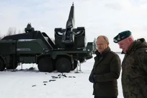 Donald Tusk Warning: पोलैंड के लोग तुरंत ईरान छोड़ें, नहीं तो निकलना नामुमकिन हो सकता है: पीएम टस्क