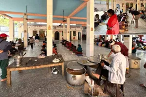 महाशिवरात्रि समापन पर विशाल भंडारे में उमड़ी आस्था की भीड़