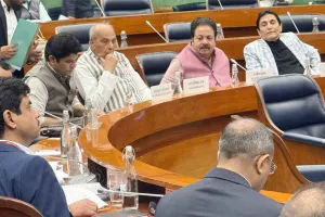 ”राहुल गांधी ‘दिवालिया’ हो चुके हैं”