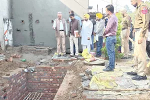 स्वास्थ्य मंत्री डॉ. बलबीर सिंह ने गांव लचकाणी में विकास कार्यों का किया निरीक्षण