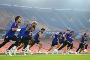 IND vs ZIM: अभिषेक शर्मा, तिलक वर्मा व रिंकू सिंह में से कौन होगा बाहर? टीम इंडिया कैसे पहुंचेगी सेमीफाइनल में? समझे गणित