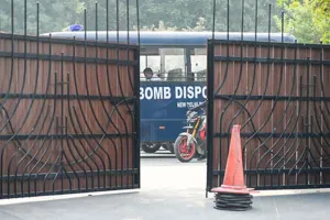 Mussoorie Bomb Threat: मसूरी में बम धमाके की धमकी से सुरक्षा एजेंसियां हुईं अलर्ट