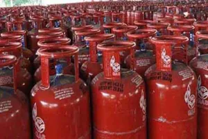Gas Cylinder Booking Rule: एलपीजी पर 25 दिन का ये नियम लागू, घरेलू उपभोक्ताओं को प्राथमिकता