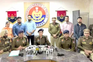 डॉक्टर के घर पर गोलियां चलाने वाले दो आरोपी धरे