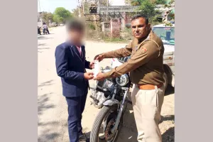 Bullet Bike Challan: खरखौदा ट्रैफिक पुलिस ने बुलेट पटाखा मोटरसाइकिल का काटा 33,500 का चालान, बाइक की इम्पाउंड