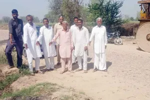 Sirsa News: पन्नीवाला मोटा के ग्रामीण भड़के, पुलिया की जगह बड़ी पाइपें डालने को लेकर जताया रोष