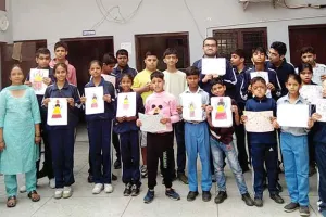 उत्थान संस्थान में दिव्यांग बच्चों ने कुछ इस तरह से मनाया अंर्तराष्ट्रीय महिला दिवस