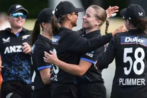 New Zealand W vs South Africa W: कप्तान अमेलिया केर के तूफान में उड़ा दक्षिण अफ्रीका