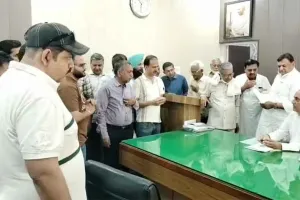 हड़ताल पर रहे खाद-बीज विक्रेता, नहीं हुआ कृषि आदान कारोबार