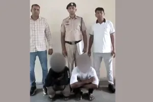 आभूषण व नकदी चोरी करने के मामले में दो गिरफ्तार