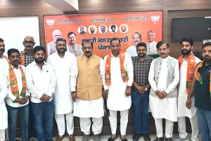 कांग्रेस काउंसलर सुशील शर्मा और समाजसेवी सर्वण सिंगला भाजपा में शामिल