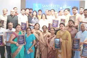 संस्कृति विश्वविद्यालय द्वारा कार्यक्रम आयोजित कर शिक्षकों का किया सम्मान 