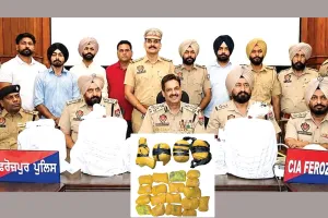 10.12 किलो हेरोइन और 2 किलो आइस ड्रग बरामद, 2 मामलों में 3 आरोपी गिरफ्तार