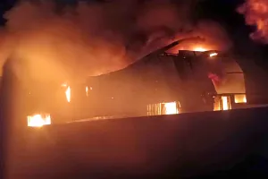 Gurugram Factory Fire: मुशेदपुर-खुर्रमपुर के पास फैक्ट्री में लगी भीषण आग, लाखों का नुकसान