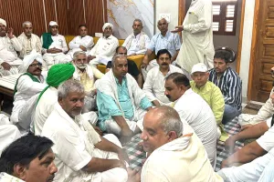 उचित मुआवजा नहीं, कंपनियों के हाथों नहीं होने देंगे जमीन को बर्बाद