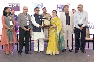 तीन सरकारी गाड़ियों के काफिले के साथ लुधियाना पहुंचे गुलाब चंद कटारिया 