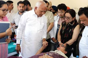 शादी समारोह में खाना खाने से बीमार हुए लोगों का मामला