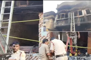 जनरल स्टोर में लगी भीषण आग, परिवार के दो बच्चों समेत तीन की मौत