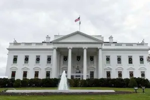White House Attack: व्हाइट हाउस के पास कुछ देर के लिए 'लॉकडाउन'