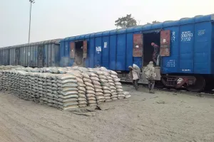 Railway News: उत्तर पश्चिम रेलवे ने करोड़ों यात्रियों से 656 करोड़ व माल की ढुलाई से 702 करोड़ रूपये किये अर्जित