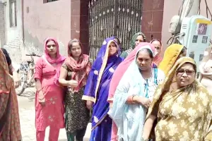 भिवानी के हनुमान ढाणी क्षेत्र में पेयजल का संकट गहराया, टैंकरों का दूषित पानी पीने से फैल रही बीमारियां 