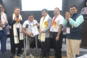 राजकीय महाविद्यालय बी. बी. नगर के रसायन विभाग के अध्यक्ष प्रोफ़ेसर योगेन्द्र सिंह का वियतनाम में हुआ सम्मान