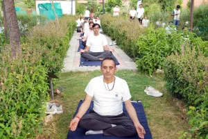 International Yoga Day 2026: जंतर-मंतर के मुख्य आयोजन से पूर्व NIA के धन्वंतरि उपवन में हुआ सामूहिक योगाभ्यास