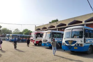 फतेहाबाद के यात्रियों को बड़ी राहत: पुराने बस स्टैंड से फिर शुरू हुई ग्रामीण रूटों की बस सेवा