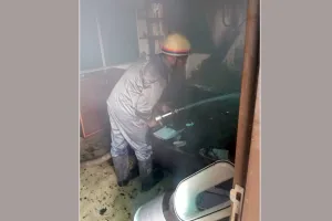 एसी में शॉर्ट सर्किट से लगी आग, मची अफरा-तफरी, दमकल कर्मियों ने आग पर पाया काबू