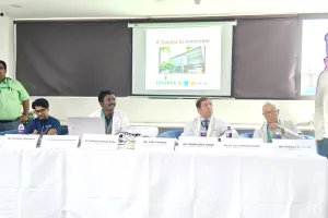यशोदा हॉस्पिटल नेहरूनगर डॉक्टर्स की टीम ने सड़क दुर्घटना में गंभीर घायल युवक की बचाई जान