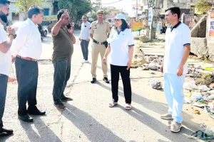 डीसी वर्षा खांगवाल ने लिया शहर की सफाई और सौंदर्यकरण व्यवस्था का जायजा