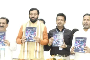 मुख्यमंत्री नायब सैनी ने डॉ. राजा सिंगला की पुस्तक ‘आयुर्वेदा और स्जोग्रेन सिंड्रोम’ का किया विमोचन