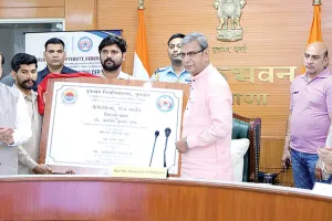 उच्च शिक्षण संस्थानों के विकास में पूर्व छात्रों की भागीदारी अत्यंत महत्वपूर्ण: राज्यपाल