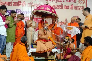 गो-संरक्षण के समर्थन में मीरापुर पहुंचे शंकराचार्य, गोमाता को ‘राष्ट्र माता’ घोषित करने की उठाई मांग
