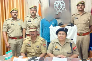 मोबाइल चोरी व स्नैचिंग गिरोह के दो सदस्य गिरफ्तार, 67 मोबाइल व लैपटॉप बरामद