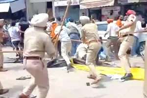 अप्रैंटशिप युवाओं को पुलिस ने भगा - भगाकर पीटा