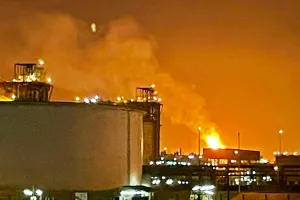 Qatar Gas Facility Blast: दुनिया के सबसे अहम एनर्जी हब में से एक कतर के गैस प्लांट में हुआ बड़ा धमाका