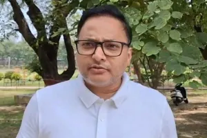 Uttar Pradesh: अखिलेश यादव की बेटी को लेकर विवादित टिप्पणी पर सपा ने दी कड़ी चेतावनी