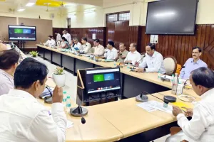 Uttarakhand News: विद्यालयों में शिक्षा व्यवस्था को और सुदृढ़ बनाने के निर्देश, अनुशासन और नेतृत्व विकास पर विशेष ध्यान