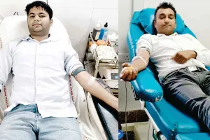 Blood Donation: आशीष इन्सां व एमएसजी आईटी विंग सेवादार प्रिंस इन्सां ने निभाया इंसानियत का फर्ज 