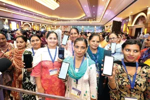 लोक-कल्याण की सीमाओं से आगे: कैसे ‘मुख्यमंत्री मावाँ-धीयाँ सत्कार योजना’ बनी पंजाब का नया सोशल मीडिया ट्रेंड