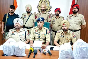 3 पिस्टल, 760 ग्राम हेरोइन व ढाई लाख की ड्रग मनी बरामद, 6 आरोपी किए गिरफ्तार