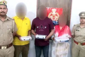 साइबर ठगी करने वाले गिराेह के तीन सदस्यों को शिकोहाबाद पुलिस ने किया गिरफ्तार 