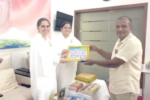 माउंट आबू से आईं राज्ययोगिनी ब्रह्माकुमारी बहन अदिति ने घरौंडा मीडिया को किया संबोधित, सकारात्मक पत्रकारिता पर हुई सार्थक चर्चा