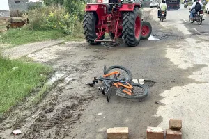 Road Accident: हांसी में ट्रैक्टर की चपेट में आकर 10 वर्षीय मासूम की मौत